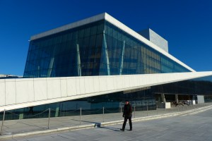 Der "Eisberg" ragt empor ...