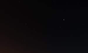 Der Gürtel des Orion (die drei Sterne nebeneinander) ...