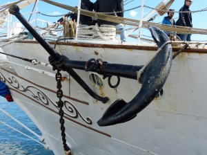 ... und ein Schwerer Anker.