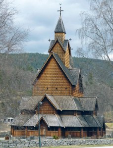 Heddal Stavkirke: Die größte Stabkirche Norwegens