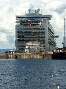 Riesenkreuzfahrer in Oslo