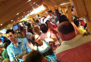 Rot-Kreuz-Bereitschaft Miltenberg beim Feiern