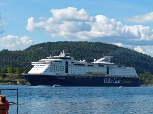 Colorline auf dem Weg nach Kiel