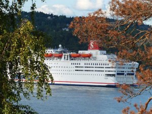 ... der der gesamte Schiffsverkehr nach Oslo vorbei muss (Stena Line von Dænemark nach Oslo) ...