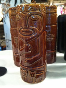 Osterinsel-Kaffeebecher gefällig? Museumsshop im Kon-Tiki-Museum