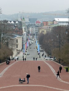 Blick auf die Karl-Johans-Gate - Oslos "Hauptstraße"
