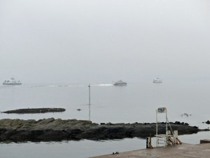 Schiffsverkehr im Nebel