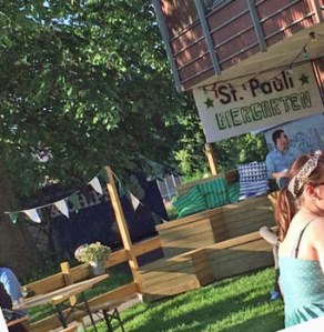 St. Pauli Biergarten (hier wird Heimweh ein bisschen gelindert :-) !)
