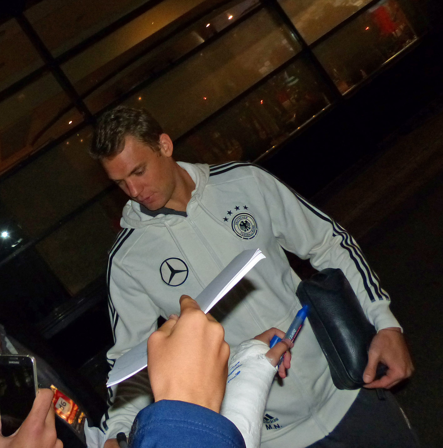 ... in Autogrammlaune!!!